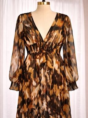 Forever 21 Black and Tan Plunge Bishop Sleeve Coverup. Never worn!